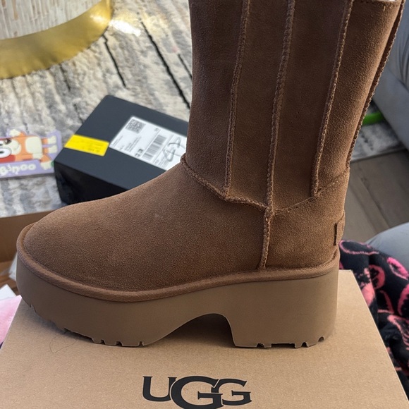 UGG Shoes - UGG Women's Chestnut Platform Boots